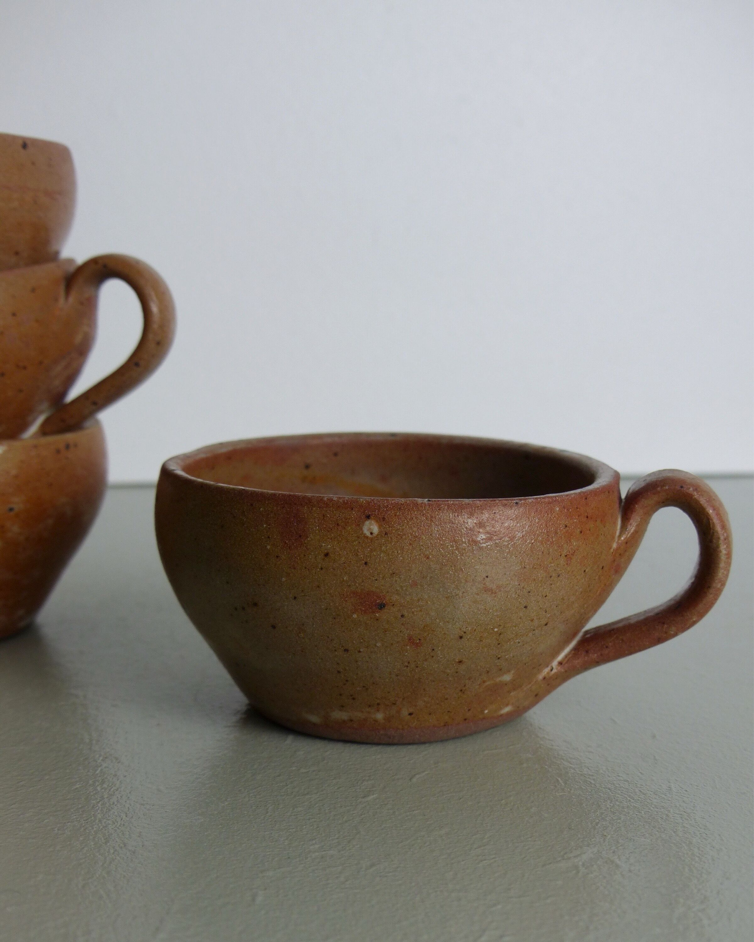 Set of 4 stoneware cups