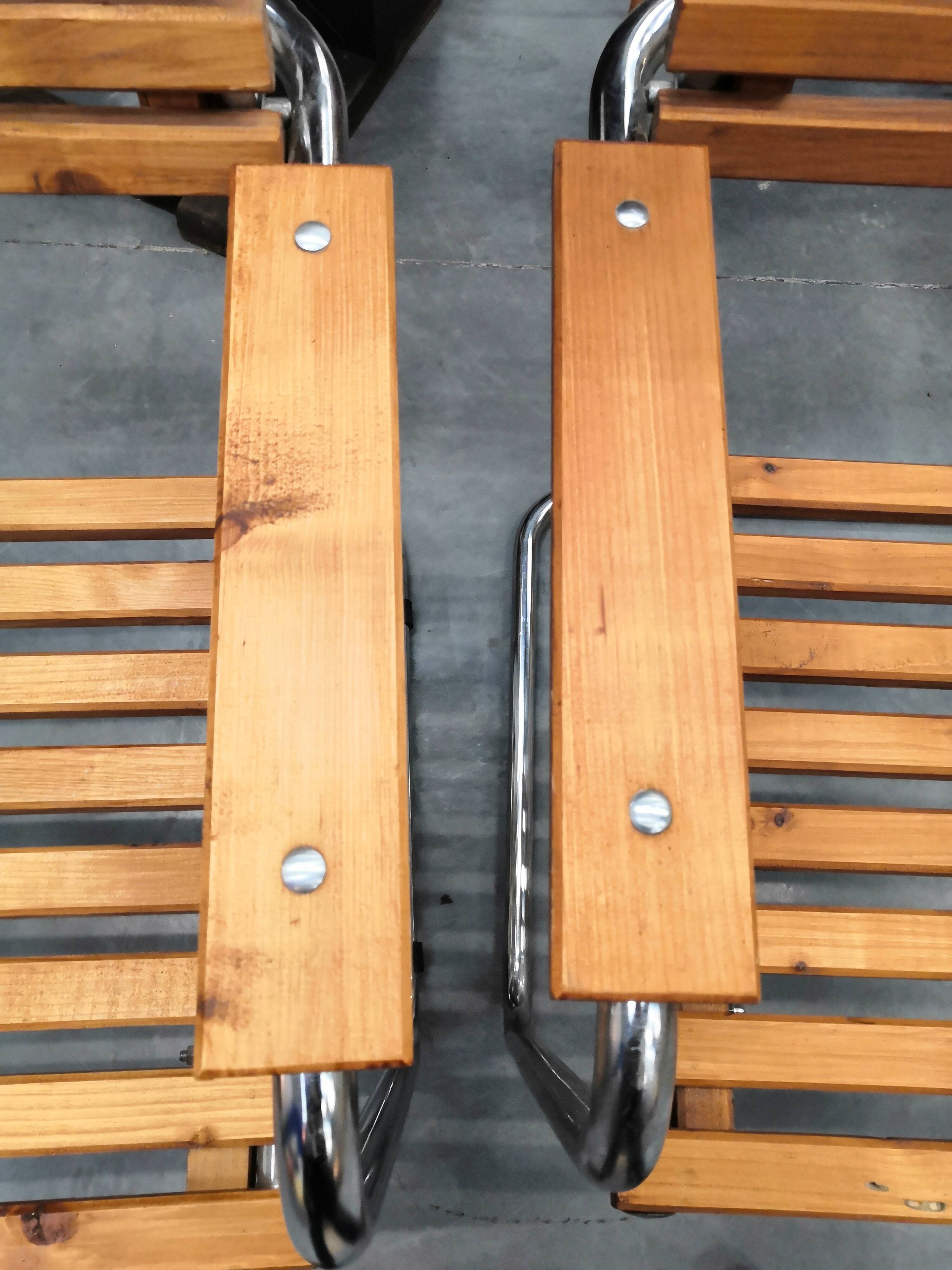 Chairs made of wood and tubular steel