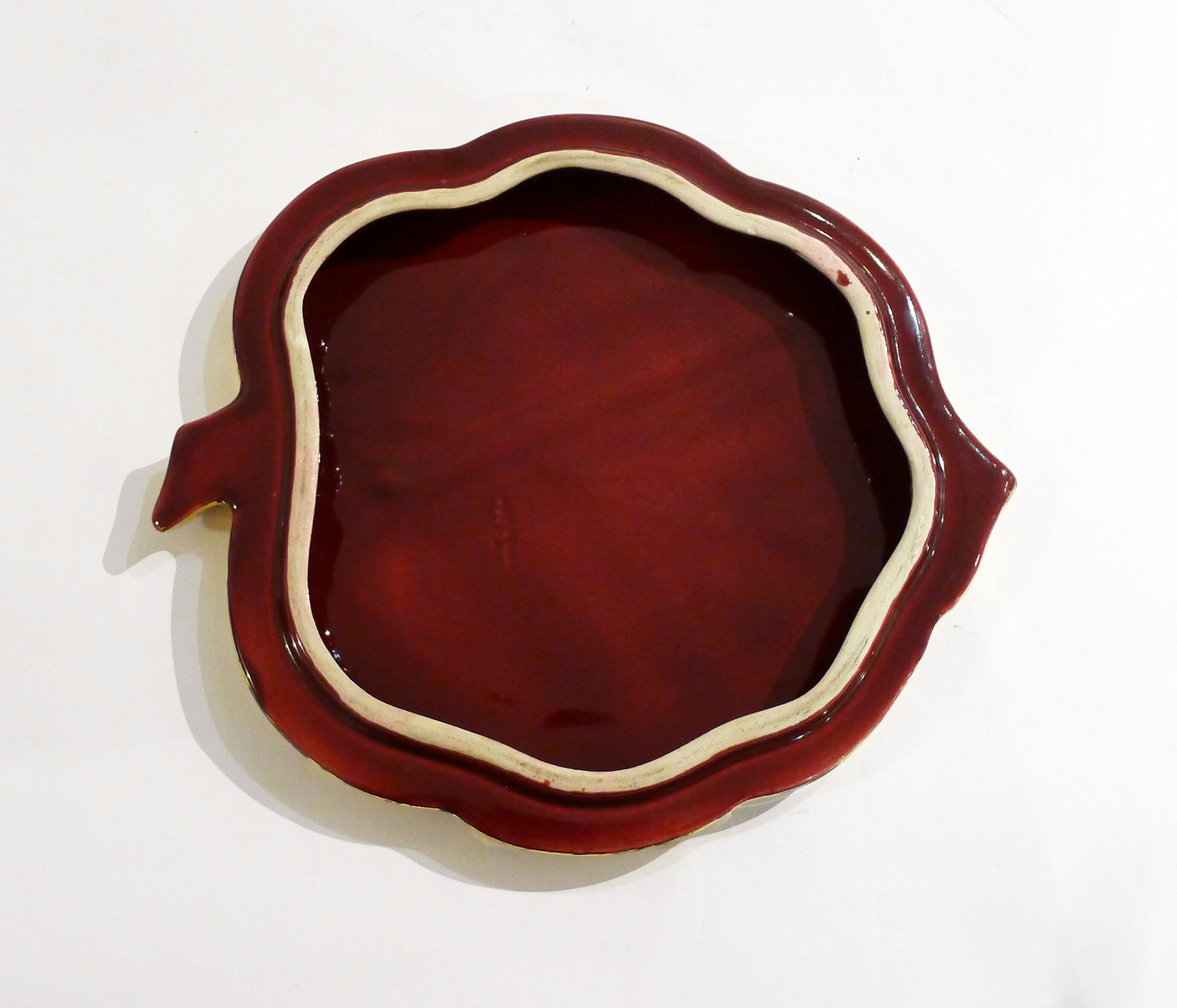 Bottom of flat leaves
