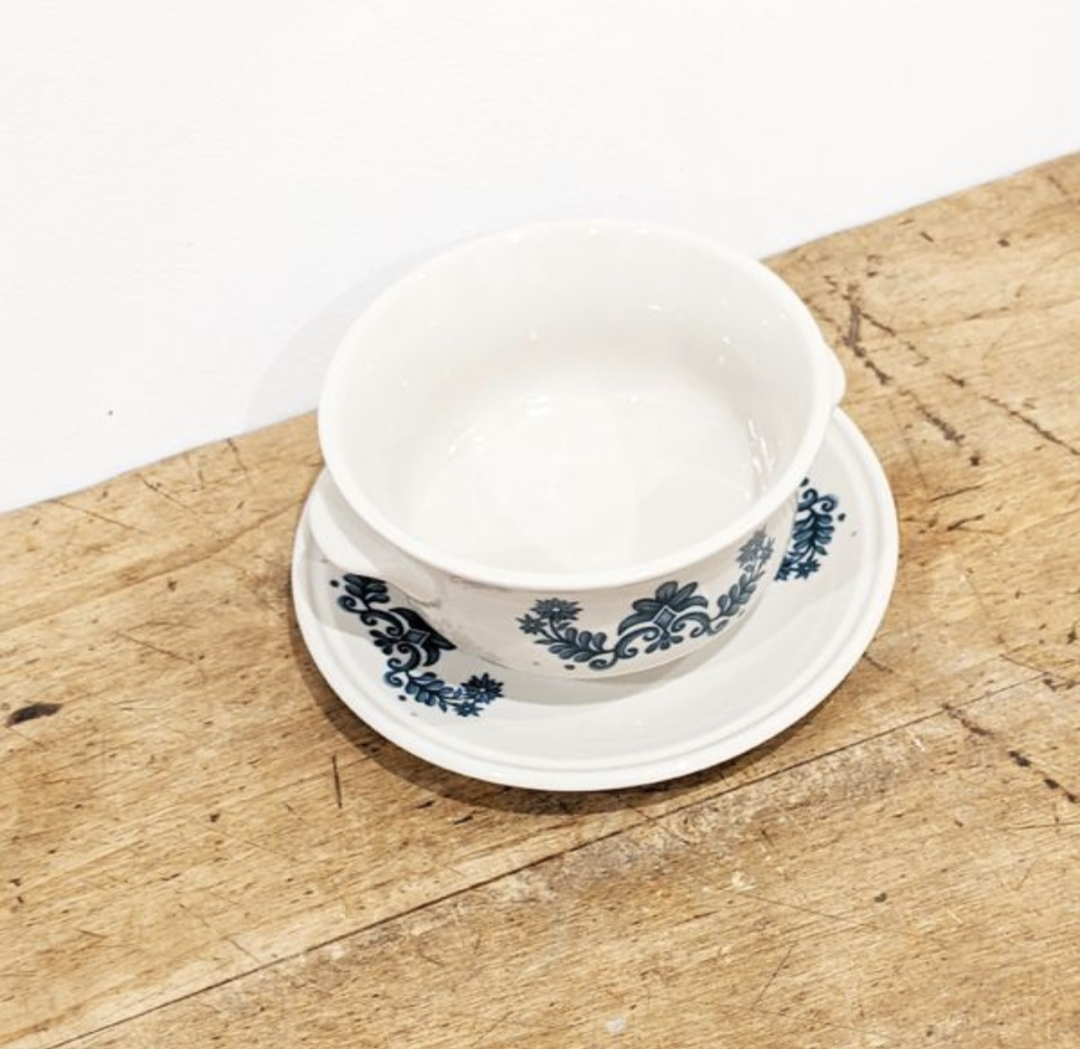 Vintage bowl '70 says "eared"