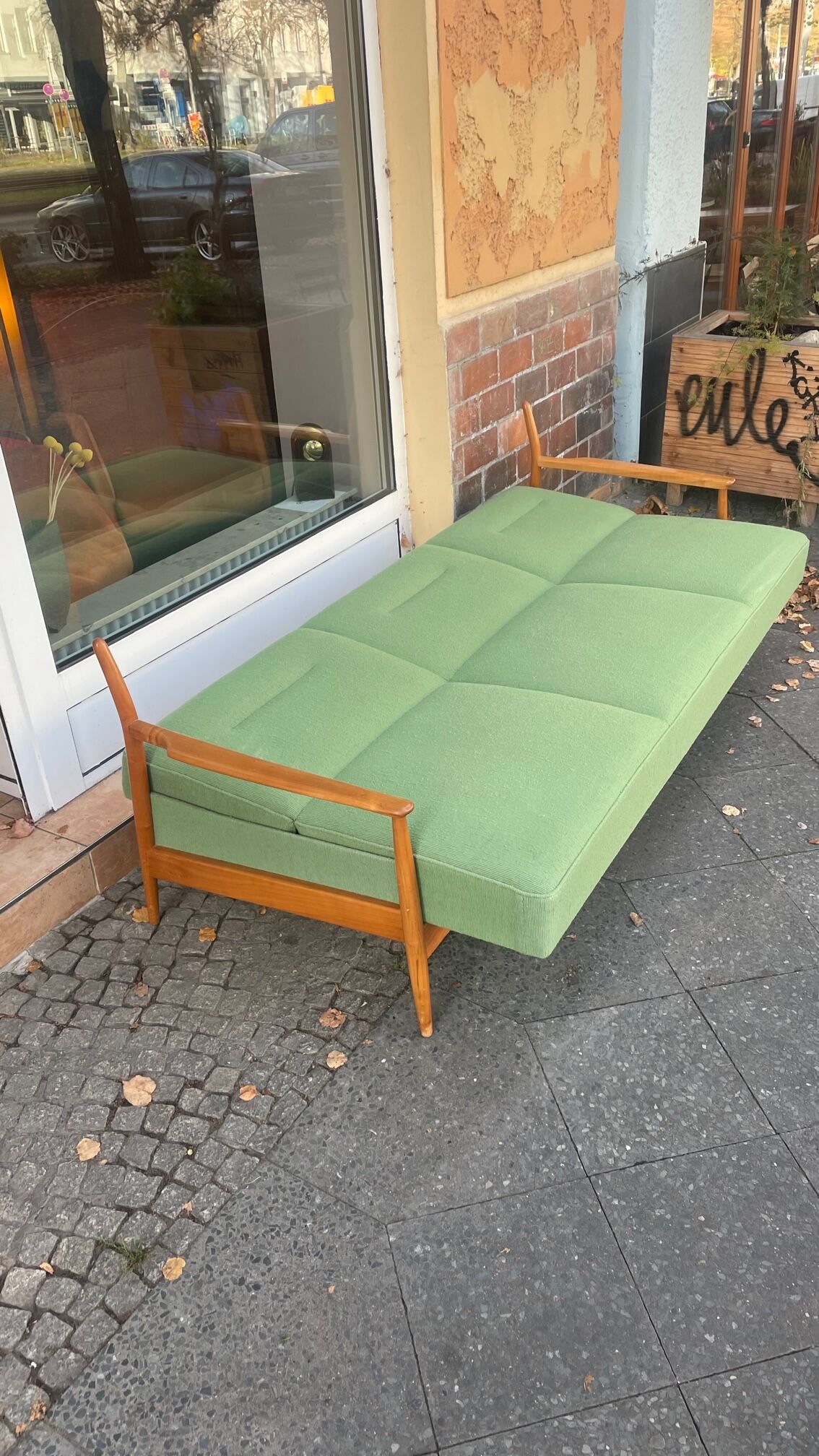 Daybed of the 60s vintage in wood and fabric