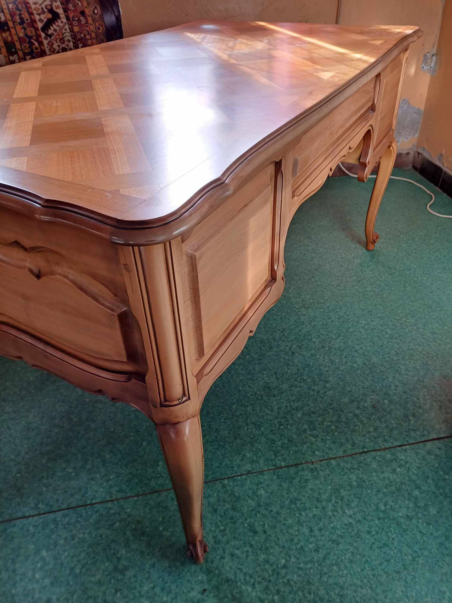 Louis xv style desk with its glass top