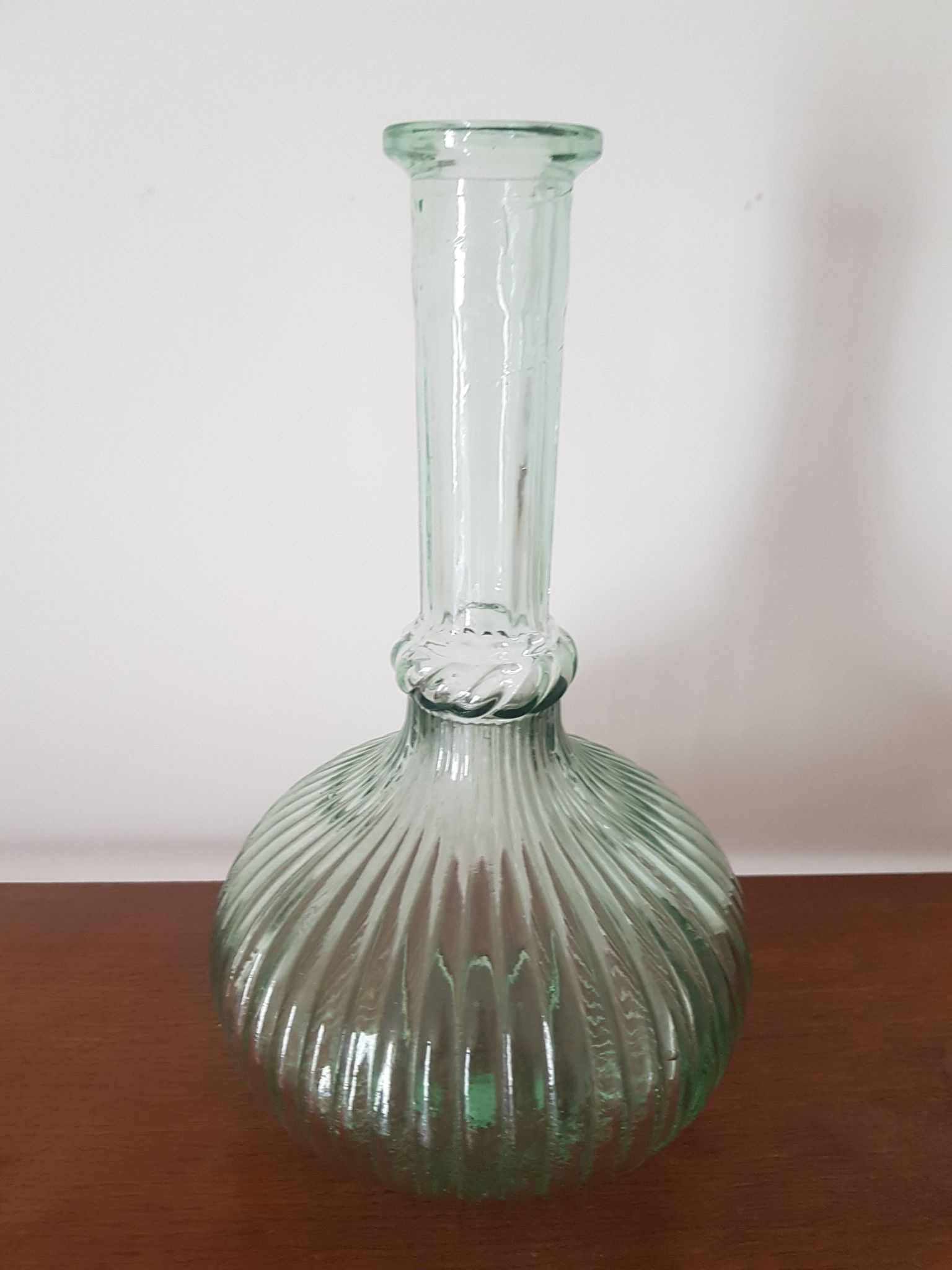 Carafe en verre soufflé