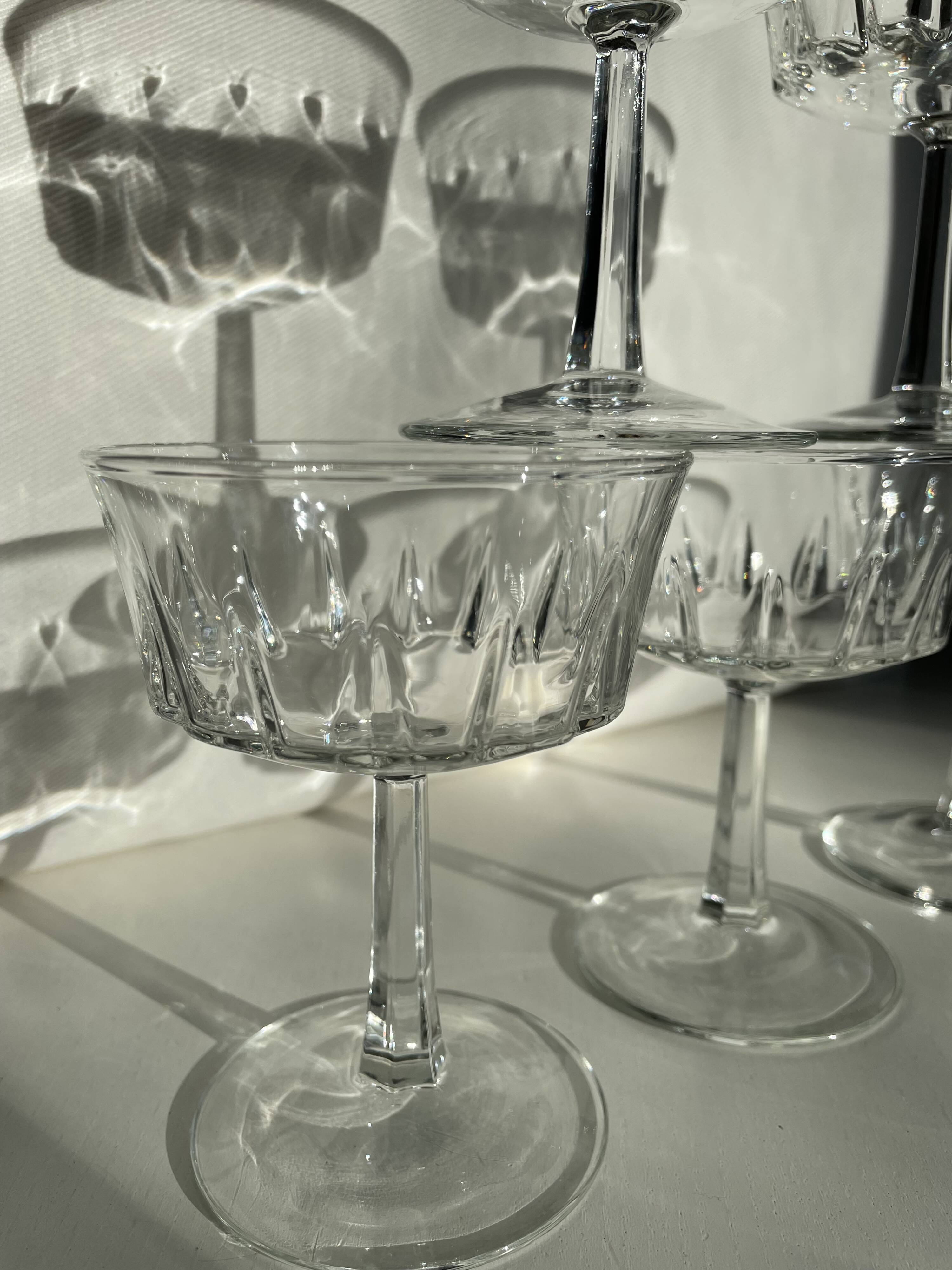 Ensemble de 5 verres coupés à champagne français Luminarc