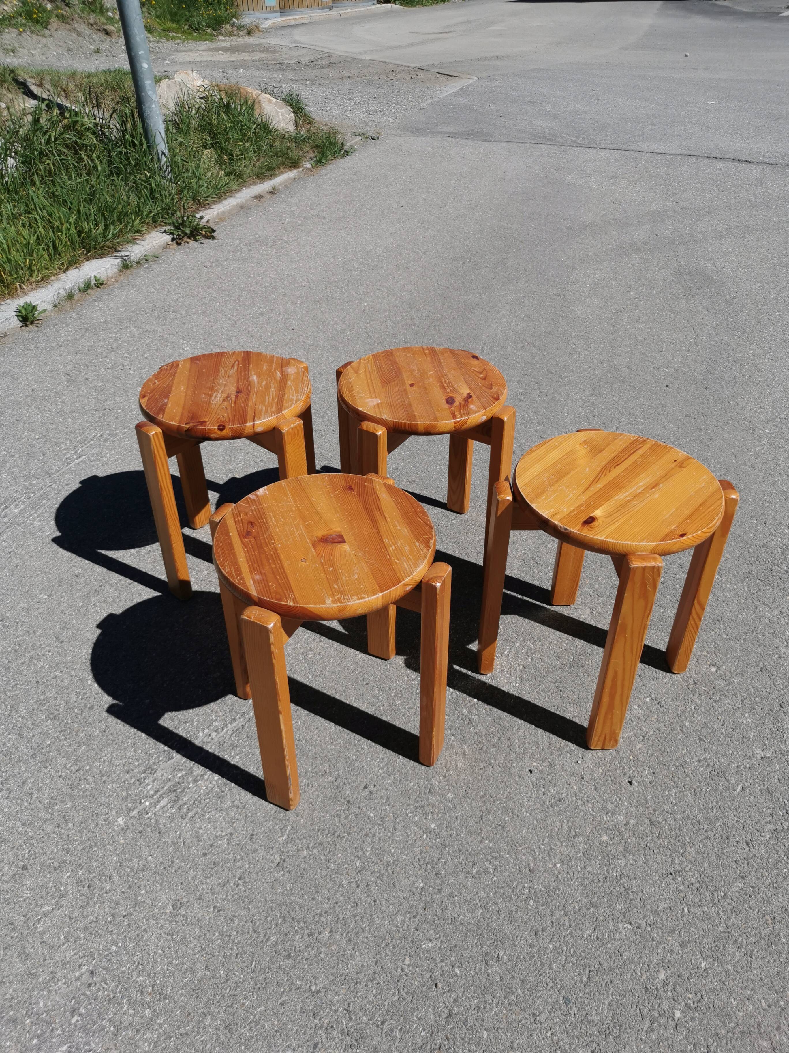 Stackable pine stools