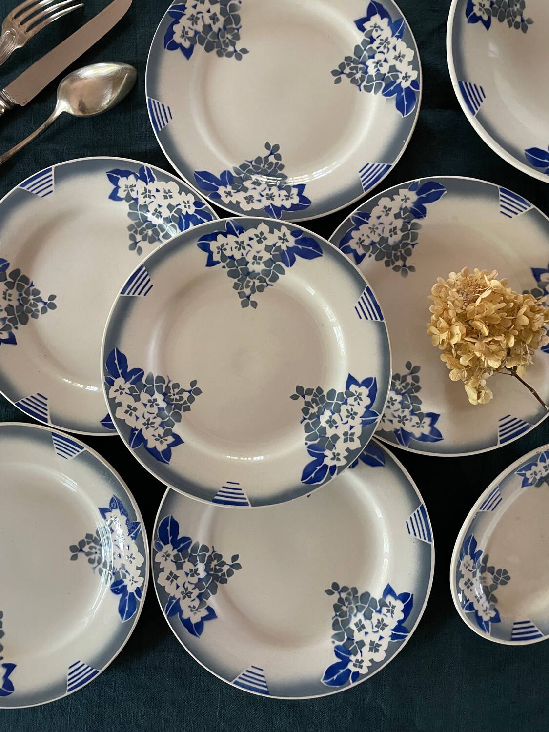 Lot 6 flat plates, 1 dish, 1 Ceranord Saint Amand Vintage 1950s dish