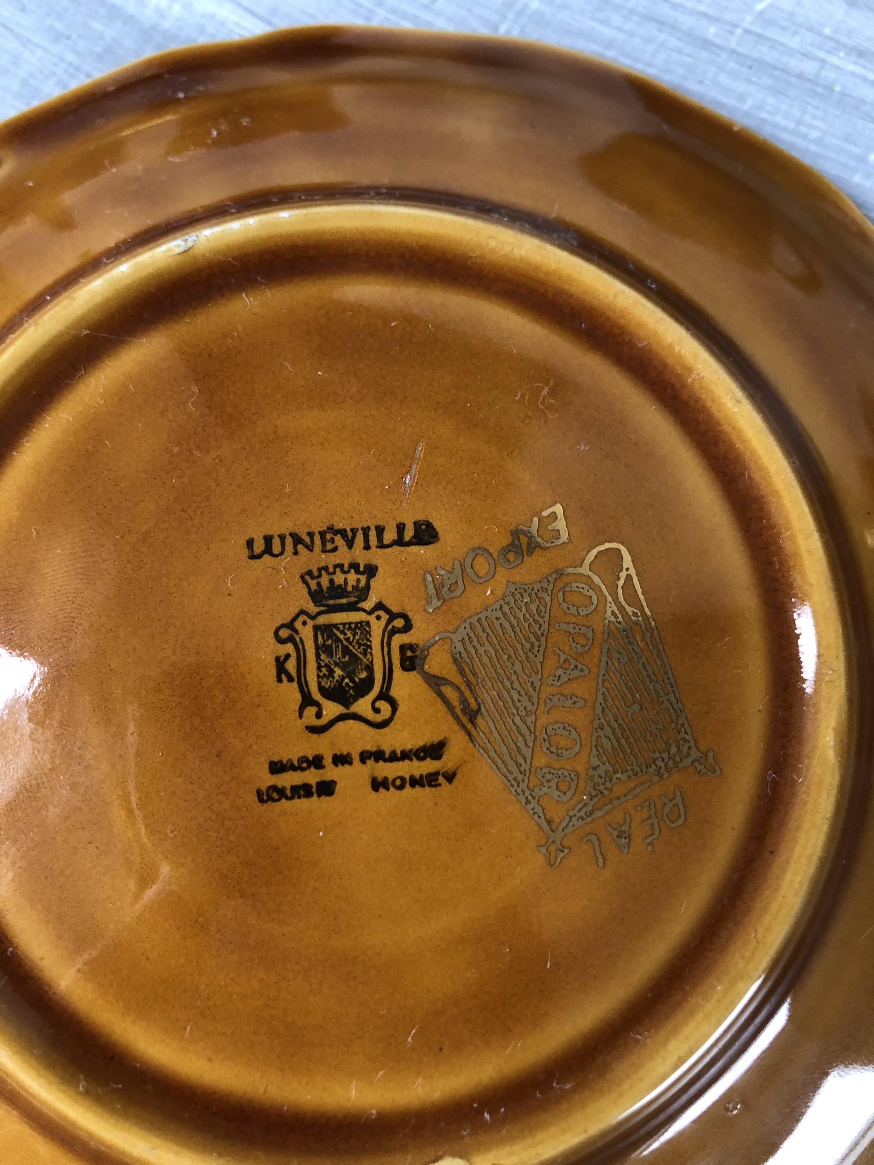 Vintage set of 4 cups and saucers with defects Lunéville Louis XV Honey