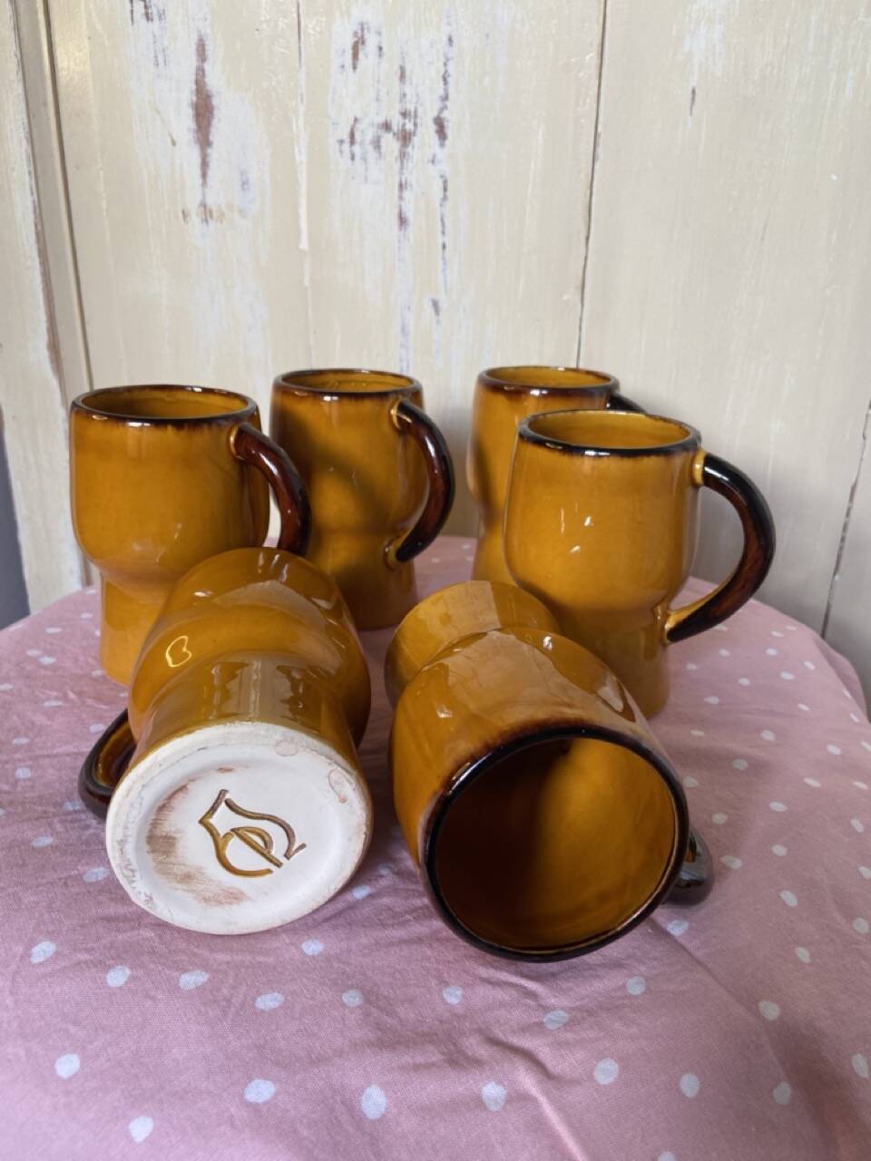 Vintage orange mugs 70s