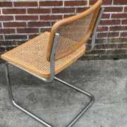 Chaise de design Cesca modèle B32 en chrome