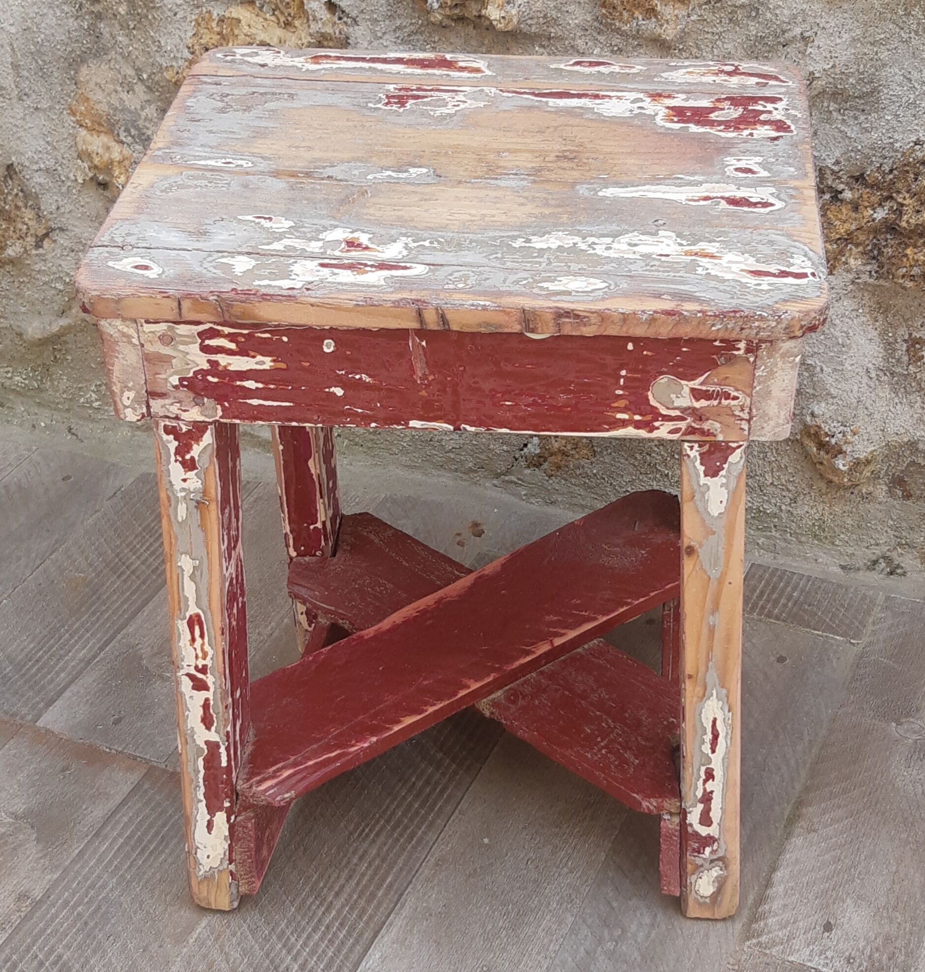 Workshop stool