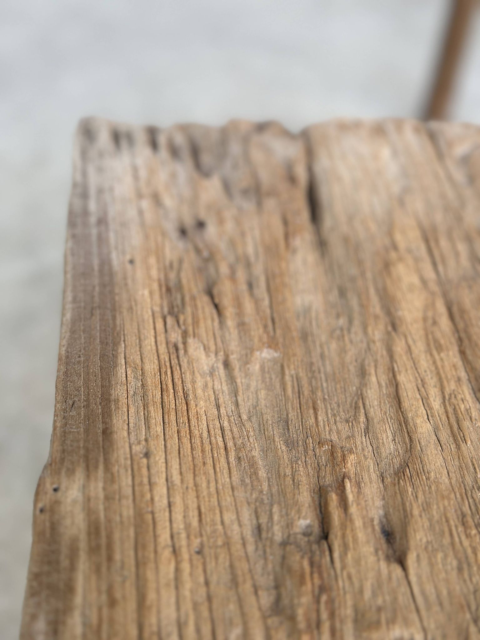 Small side table or stool in four-legged blond teak H:30 L43 l30