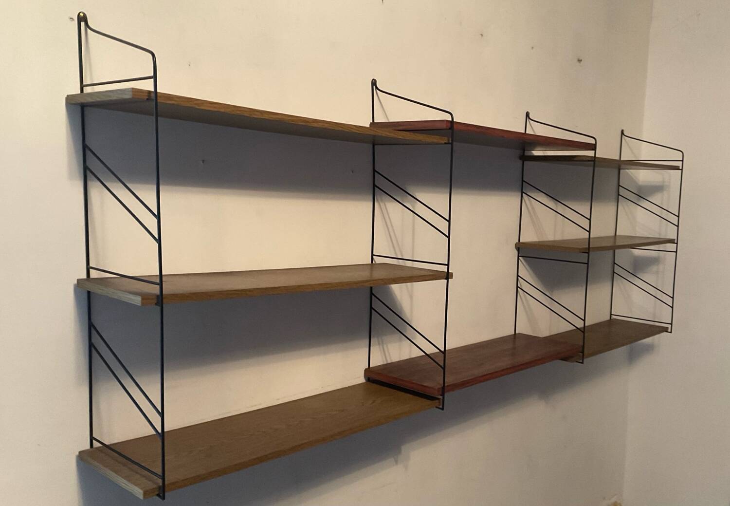 Vintage string shelf from the 60s-70s.