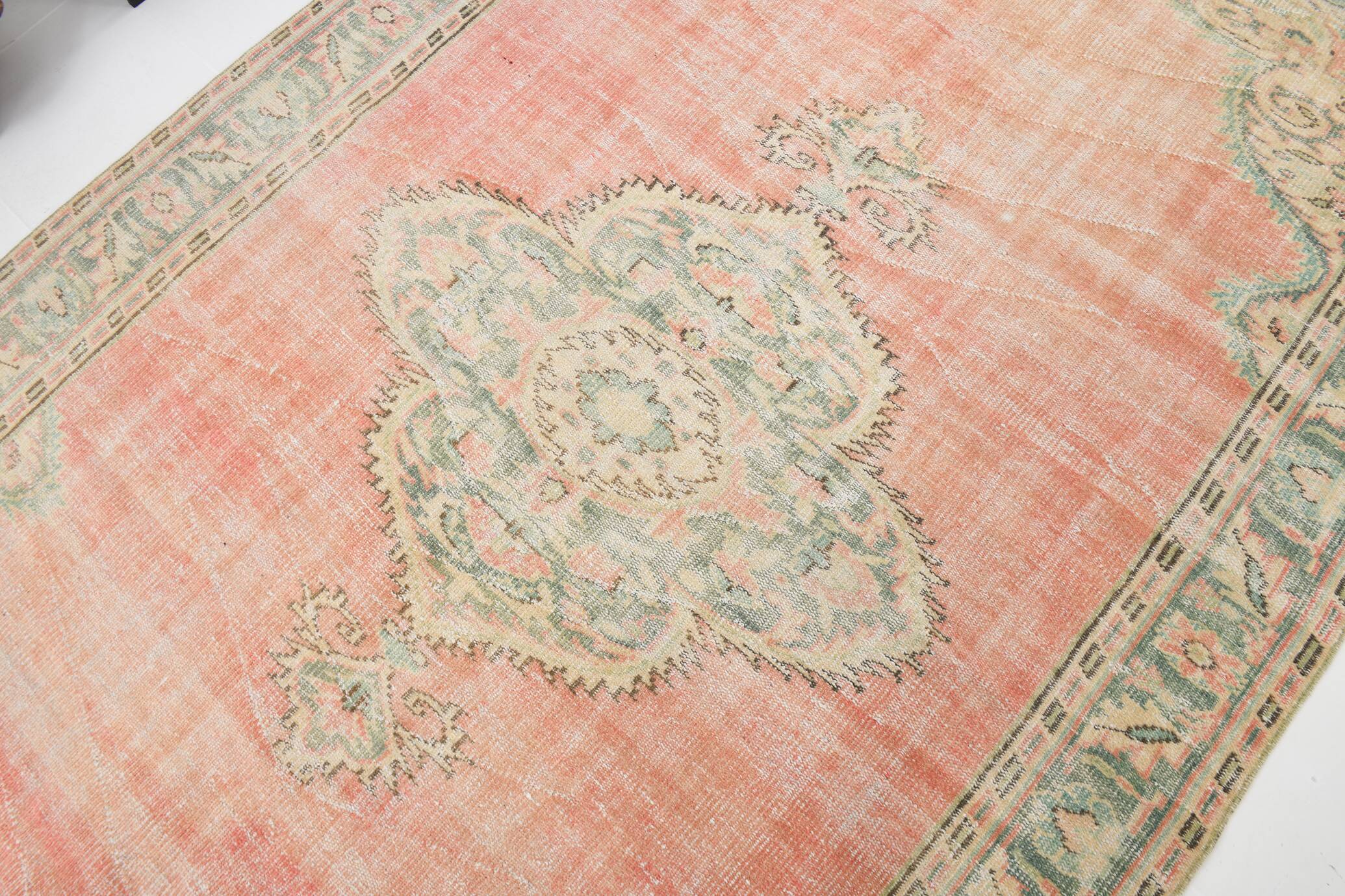 6x9 Vintage Peach Oushak Vintage Rug, 184x276 Cm
