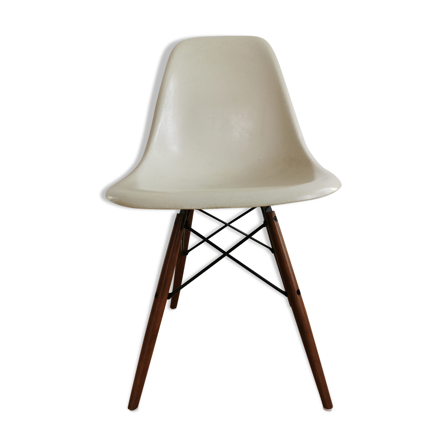 Eames DSW Herman Miller Chair