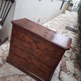 Commode style Louis Philippe en noyer