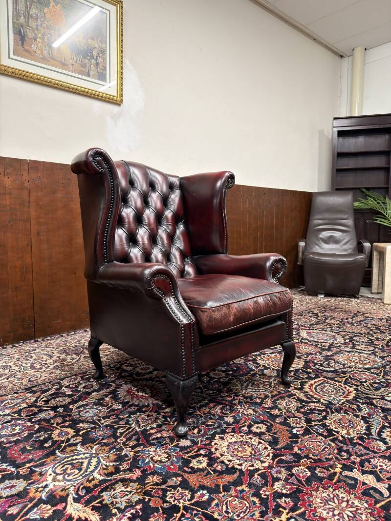 Fauteuil Chesterfield anglais classique