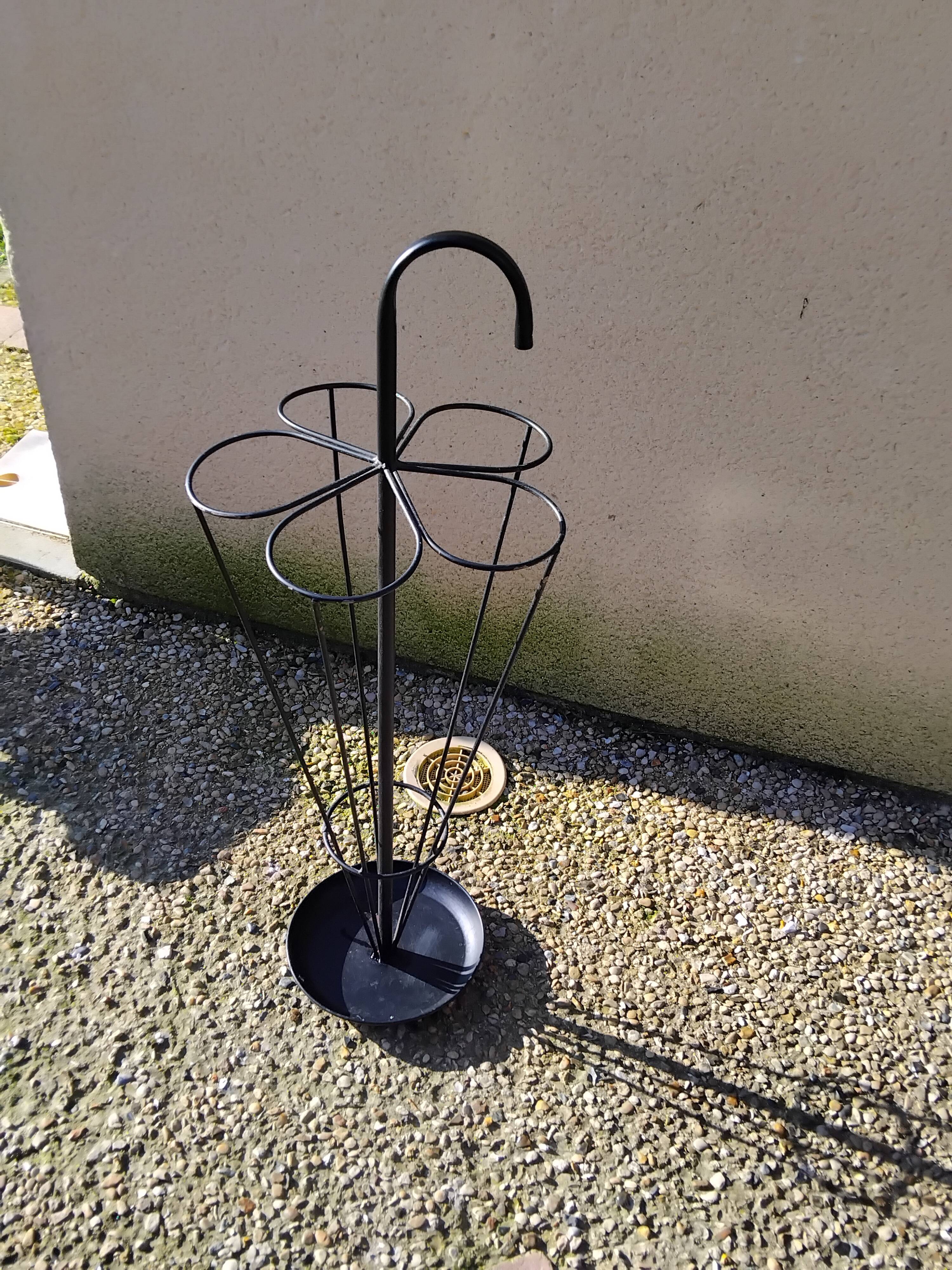 Porte parapluie en métal vintage