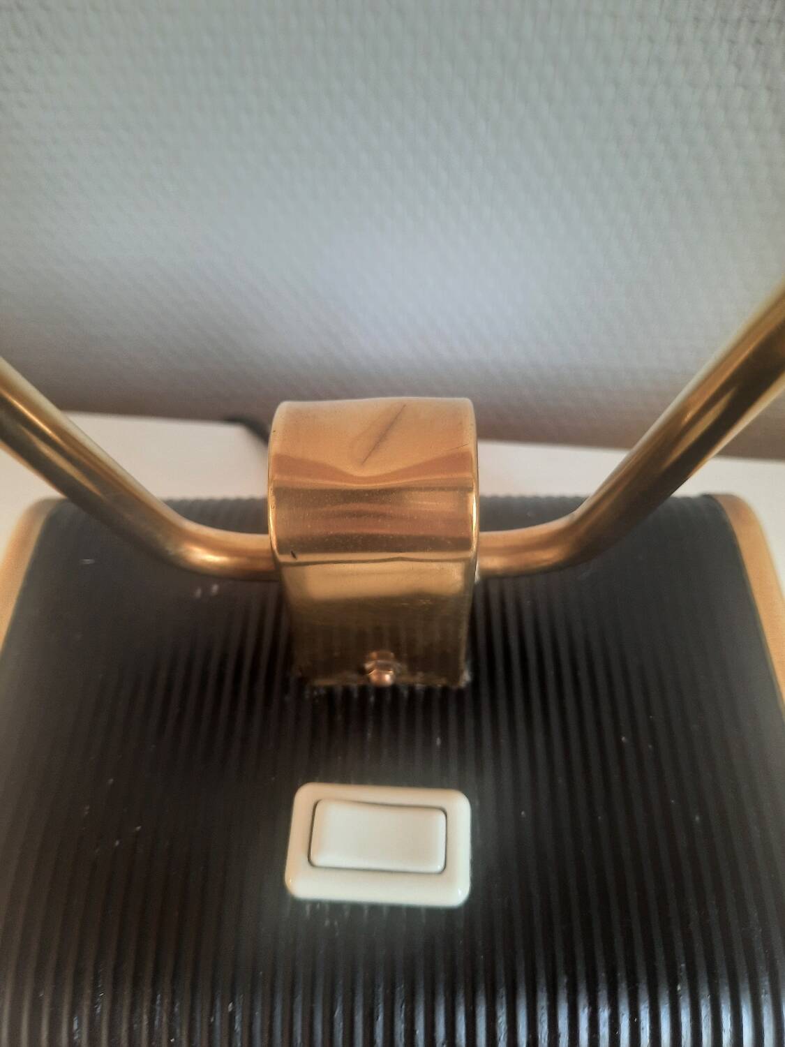 Jumo 71 lamp by eileen gray