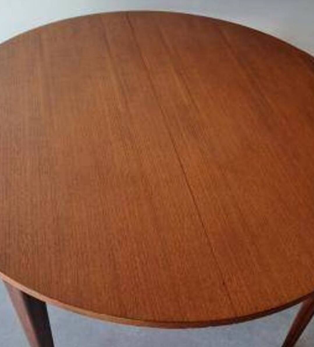Scandinavian table