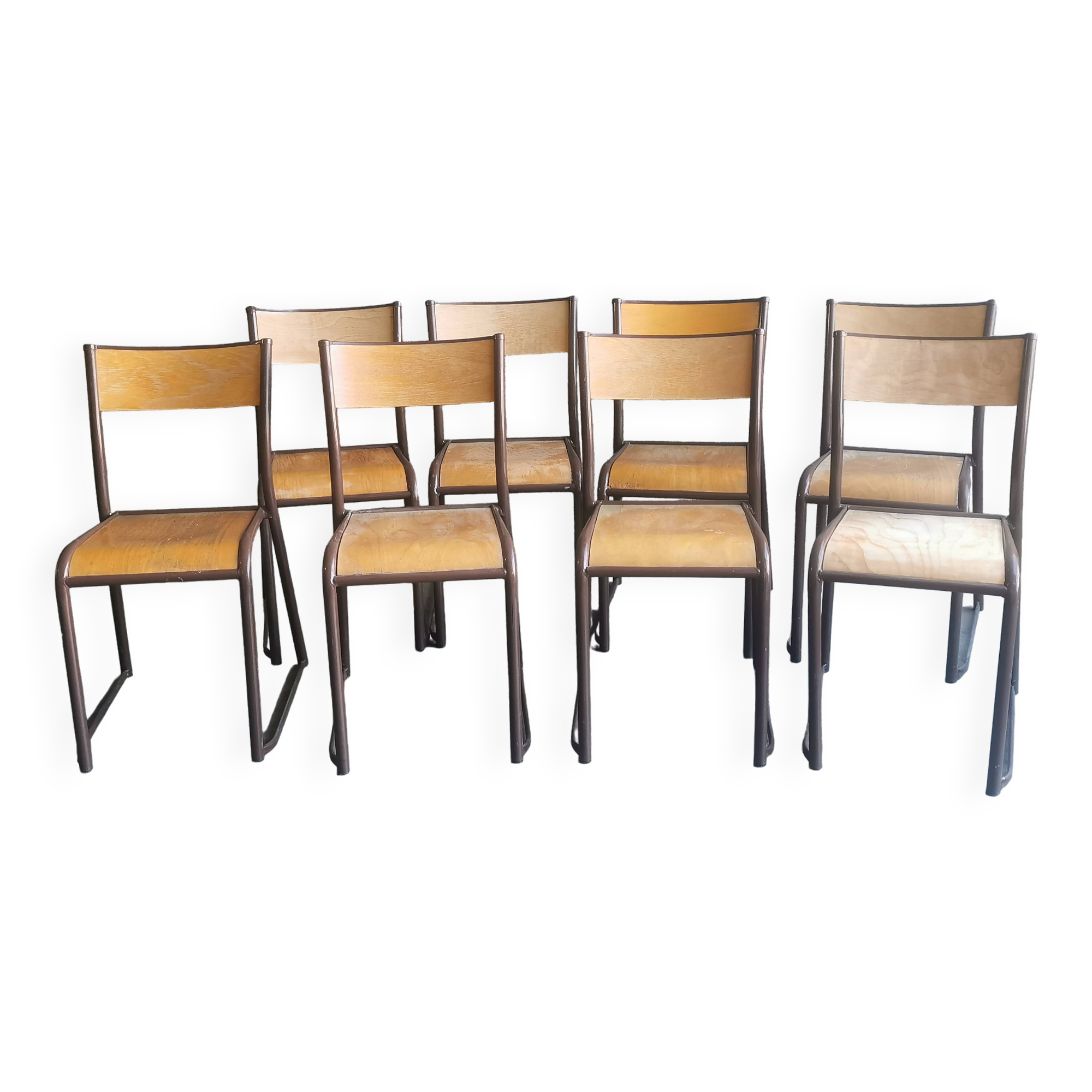 Serie de 8 chaises vintage empilables