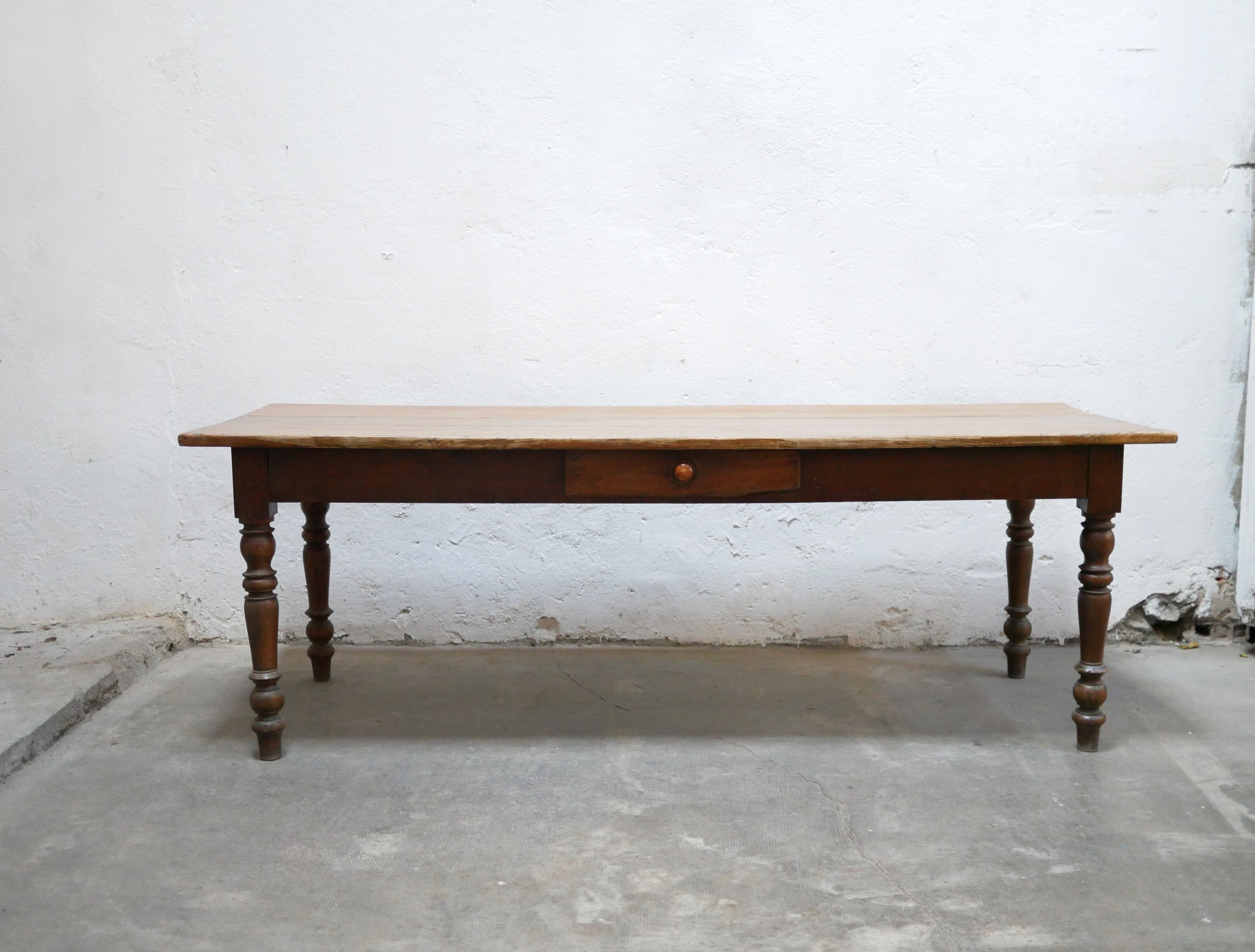 Table à manger de ferme vintage en bois