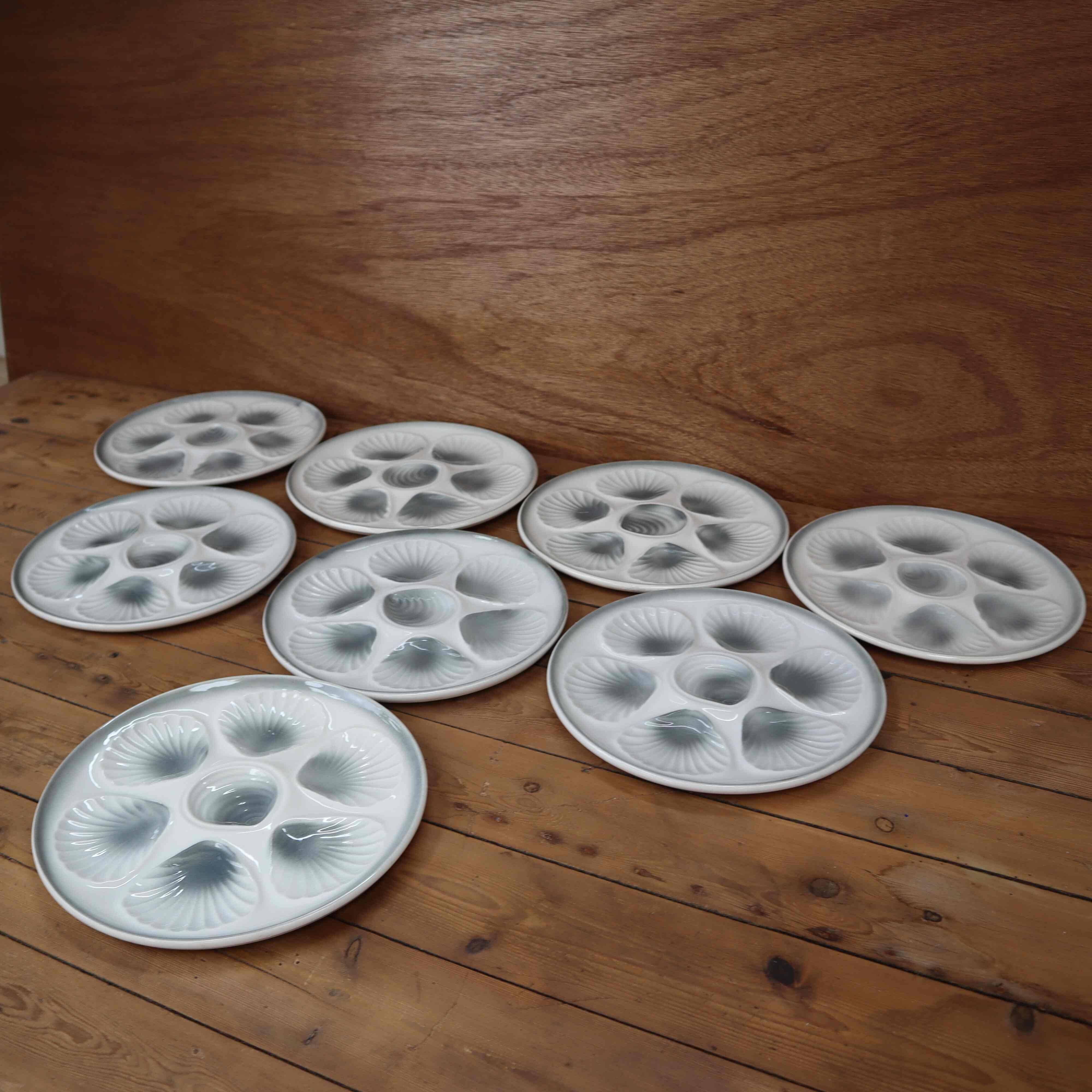 8 oyster plates Moulin des Loups Orchies