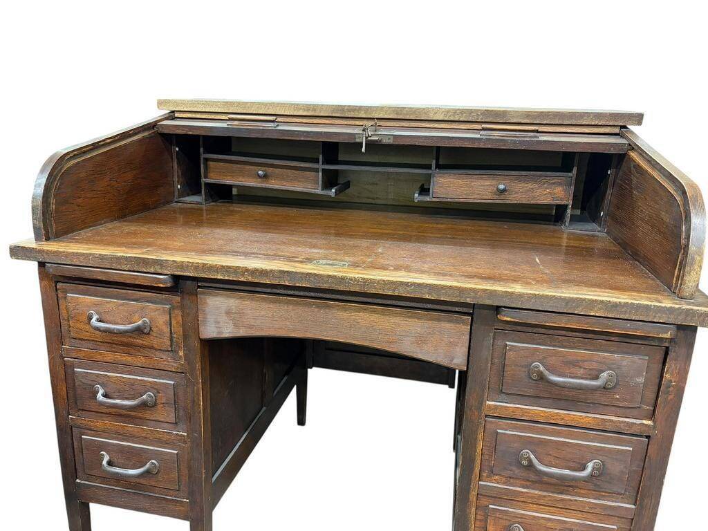 Bureau américain vintage en bois avec volet roulant
