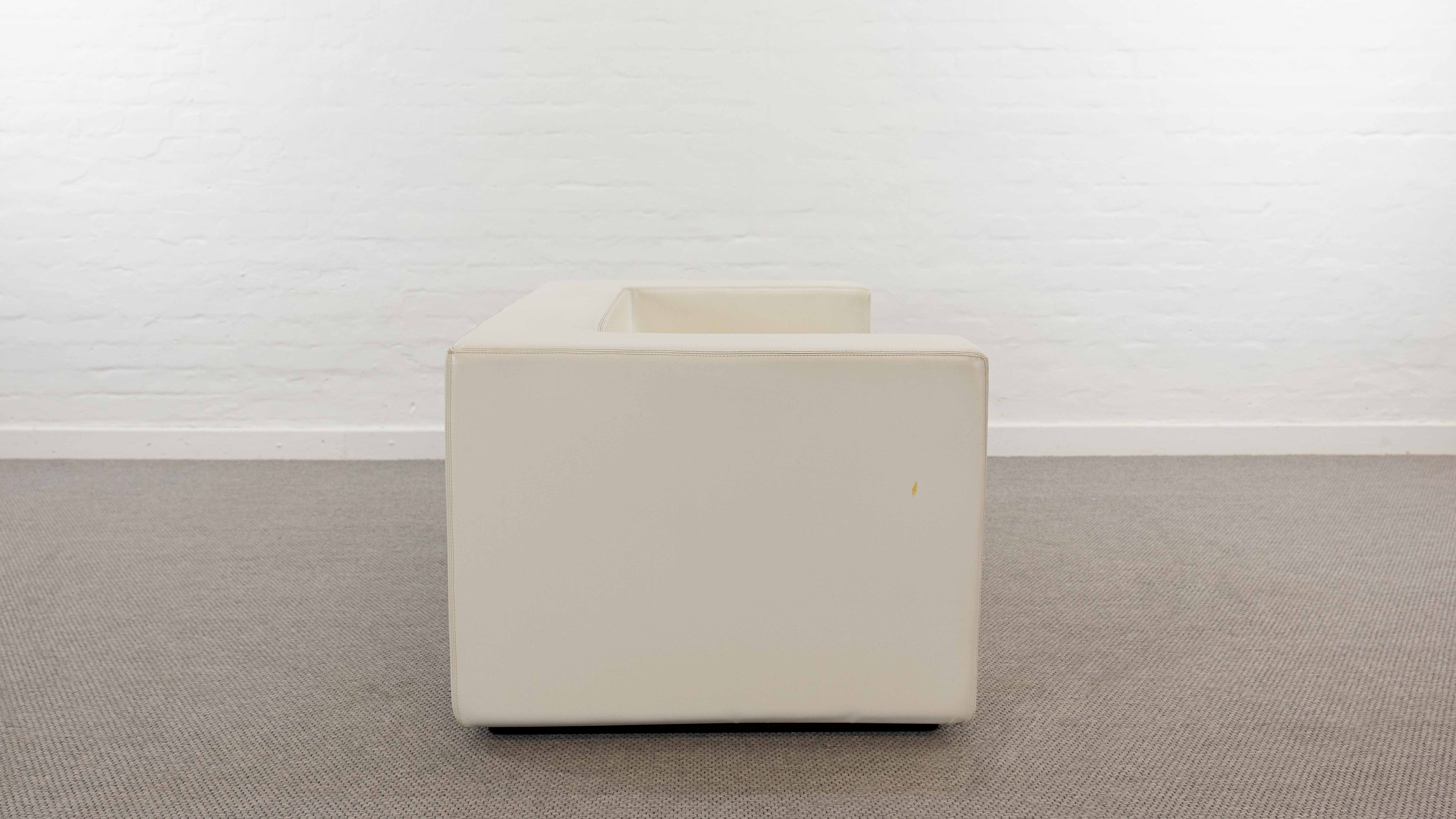 Throw Away sofa by Willie Landels for Zanotta 1965 in white vinyl