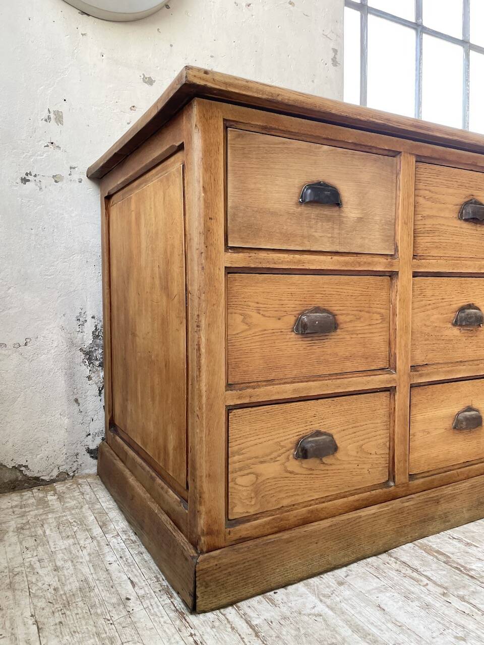 XXL solid oak counter sideboard