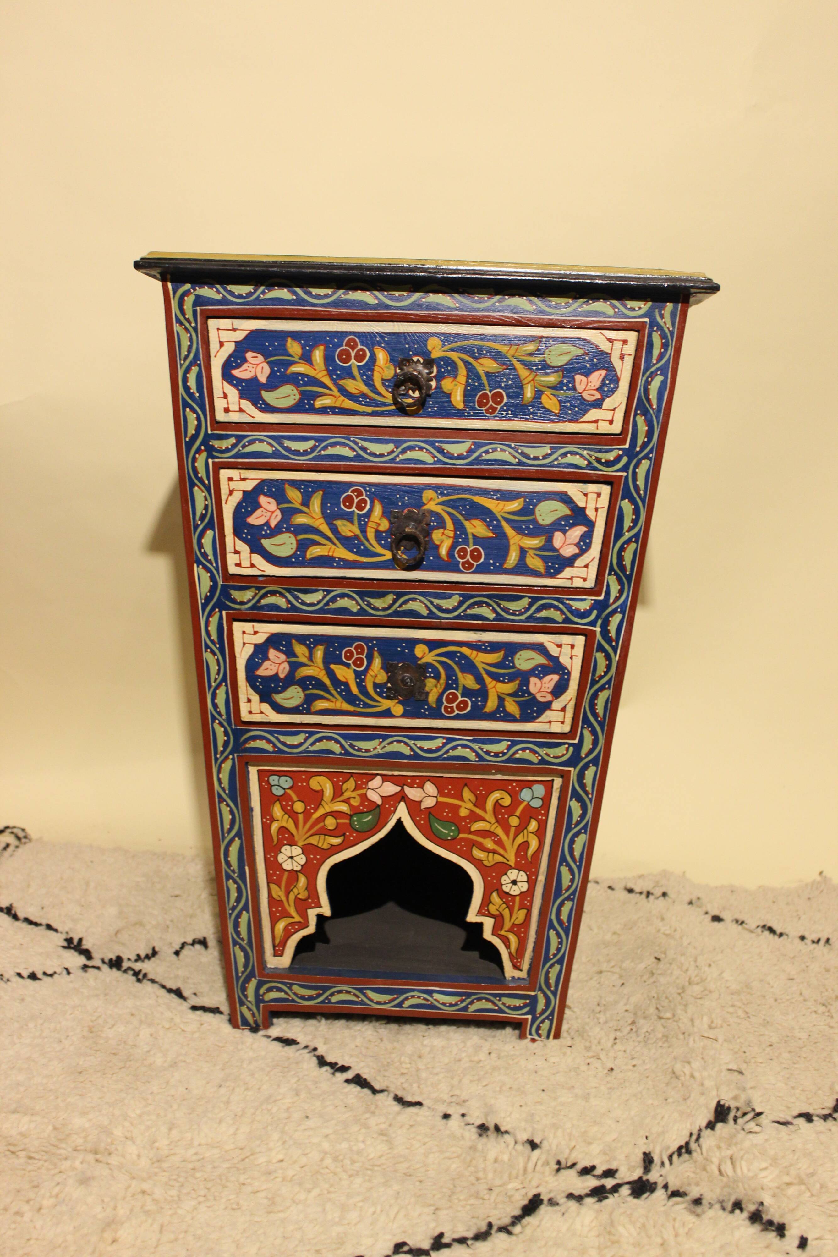 Moroccan chest of drawers