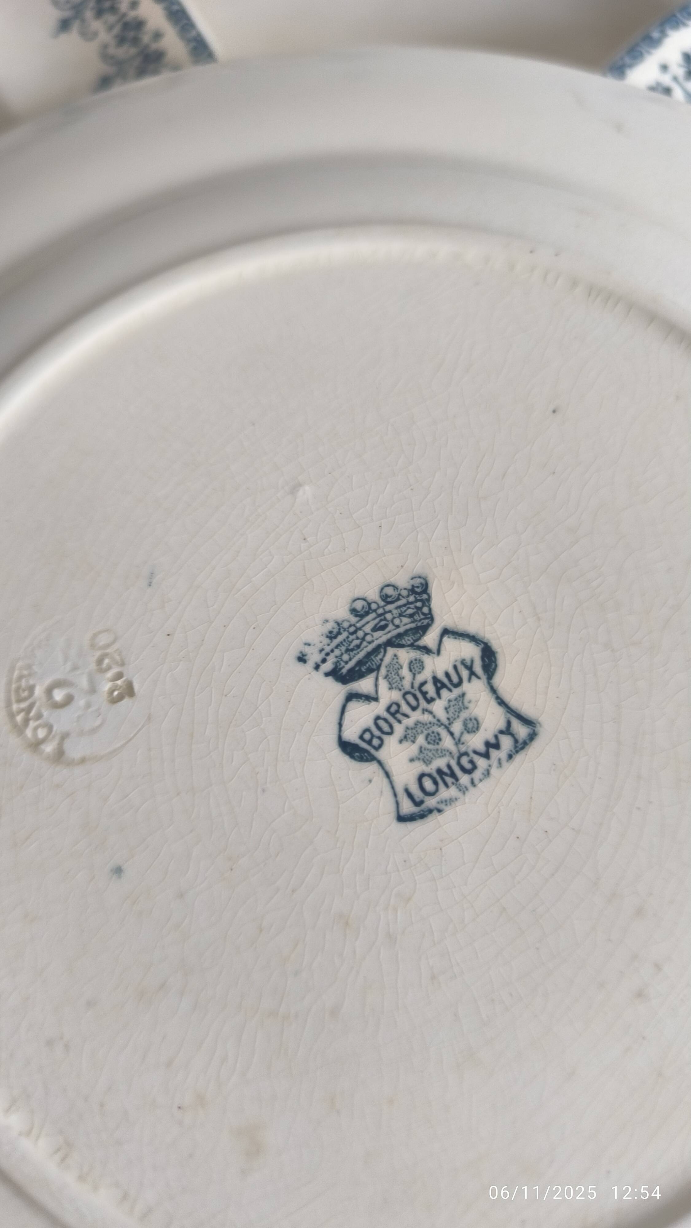 Set of 6 ironstone plates