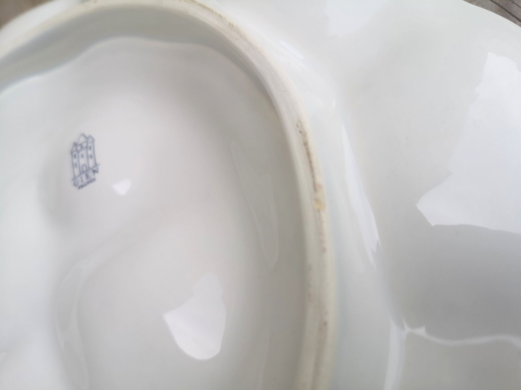 White Gien earthenware oyster dish