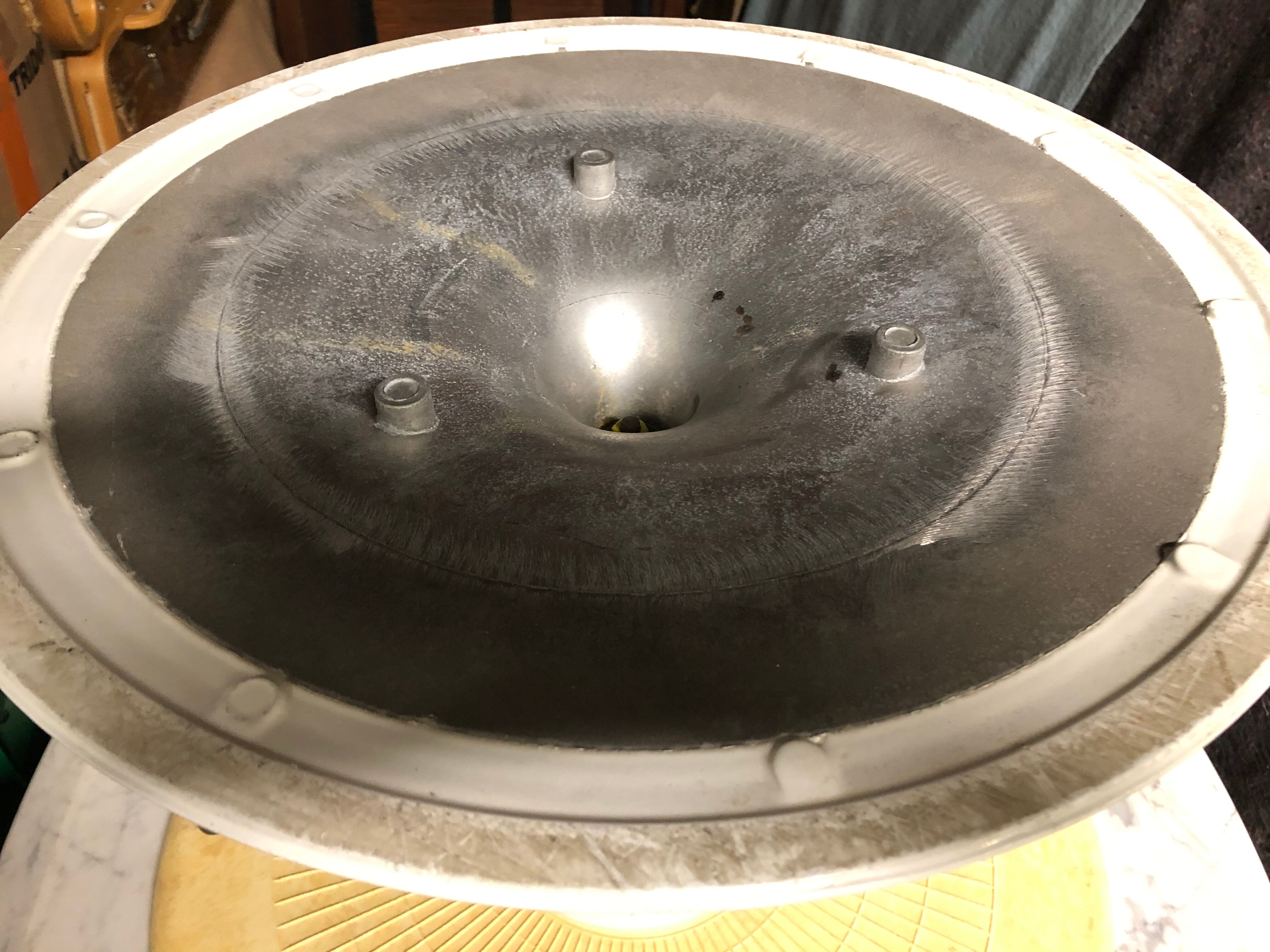 Oval coffee table by Eero Saarinen for Knoll