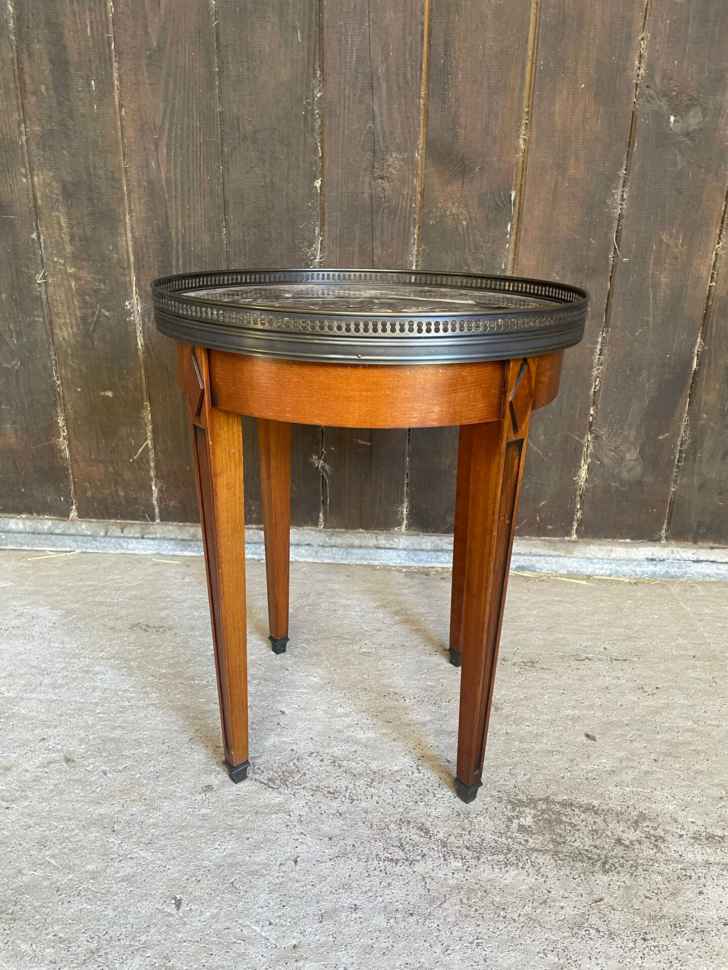 Table bouillotte
