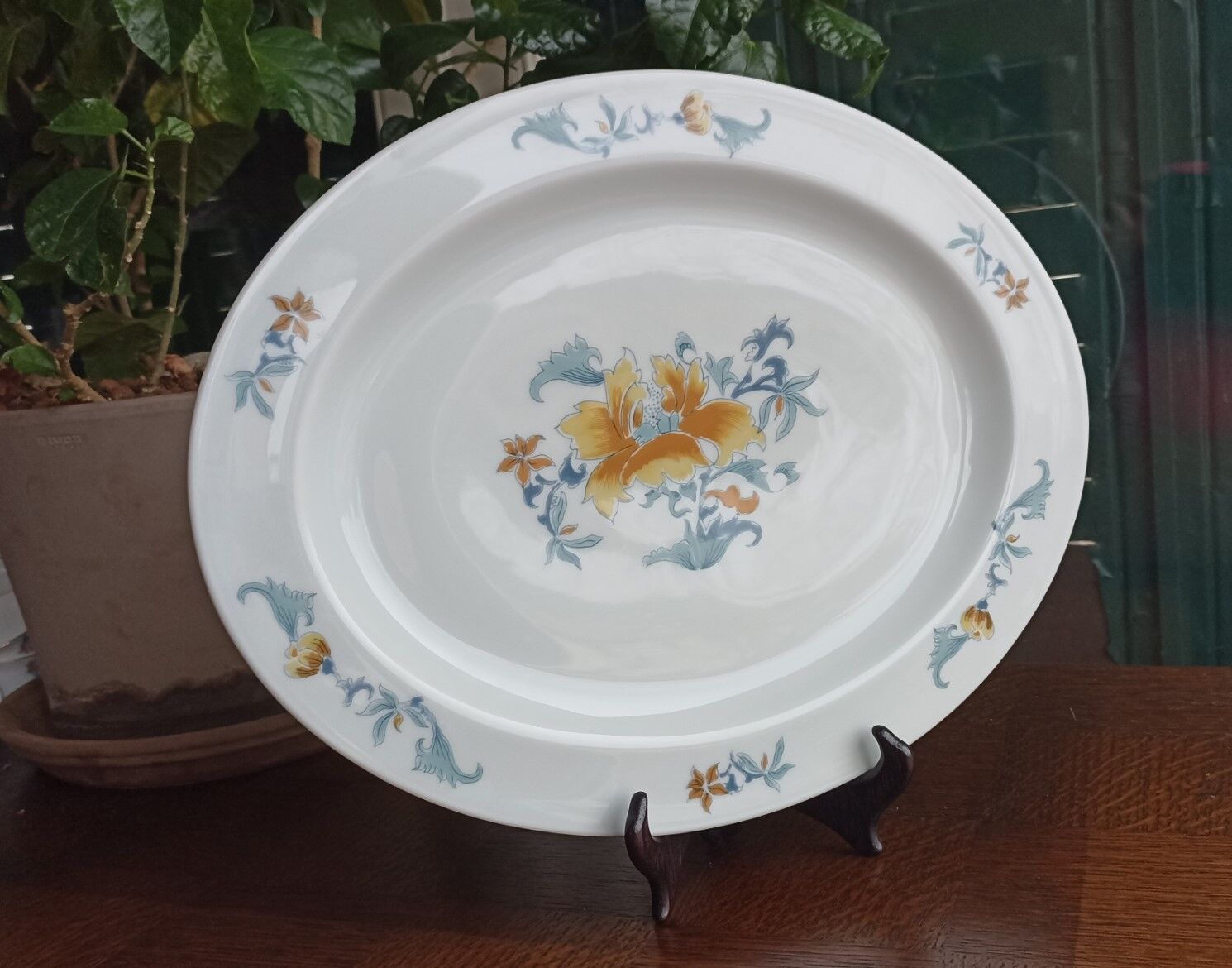 Limoges porcelain serving dish by Bernardaud - Lhasa Soap model