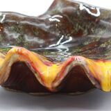 Empty ceramic shell pocket