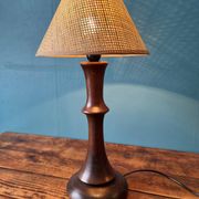 Lampe à poser en bois massif