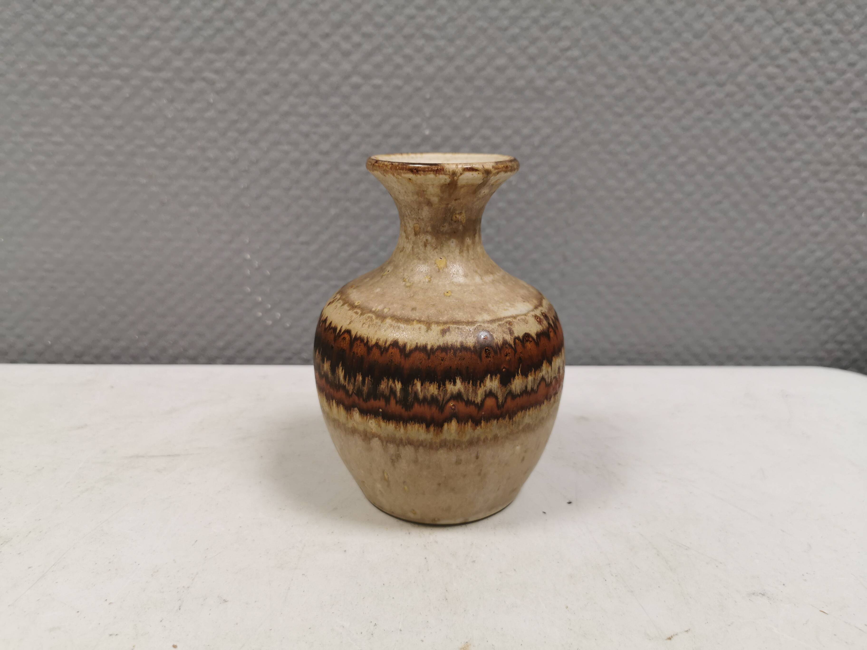 Beautiful vase by HNB in ​​his own workshop 1980s Denmark.