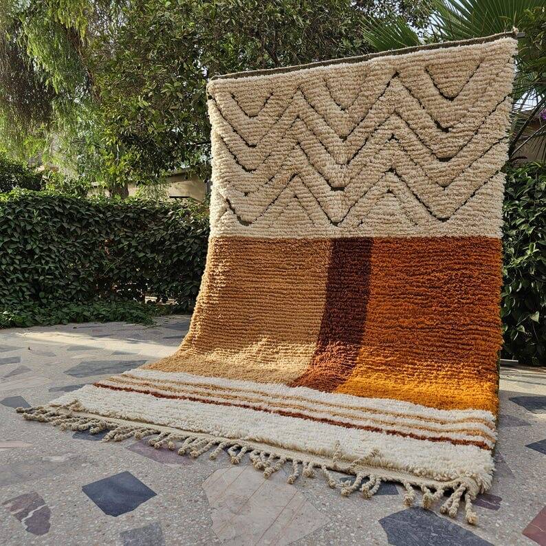 Handmade traditional beni ourain rug, size 2/3 m.