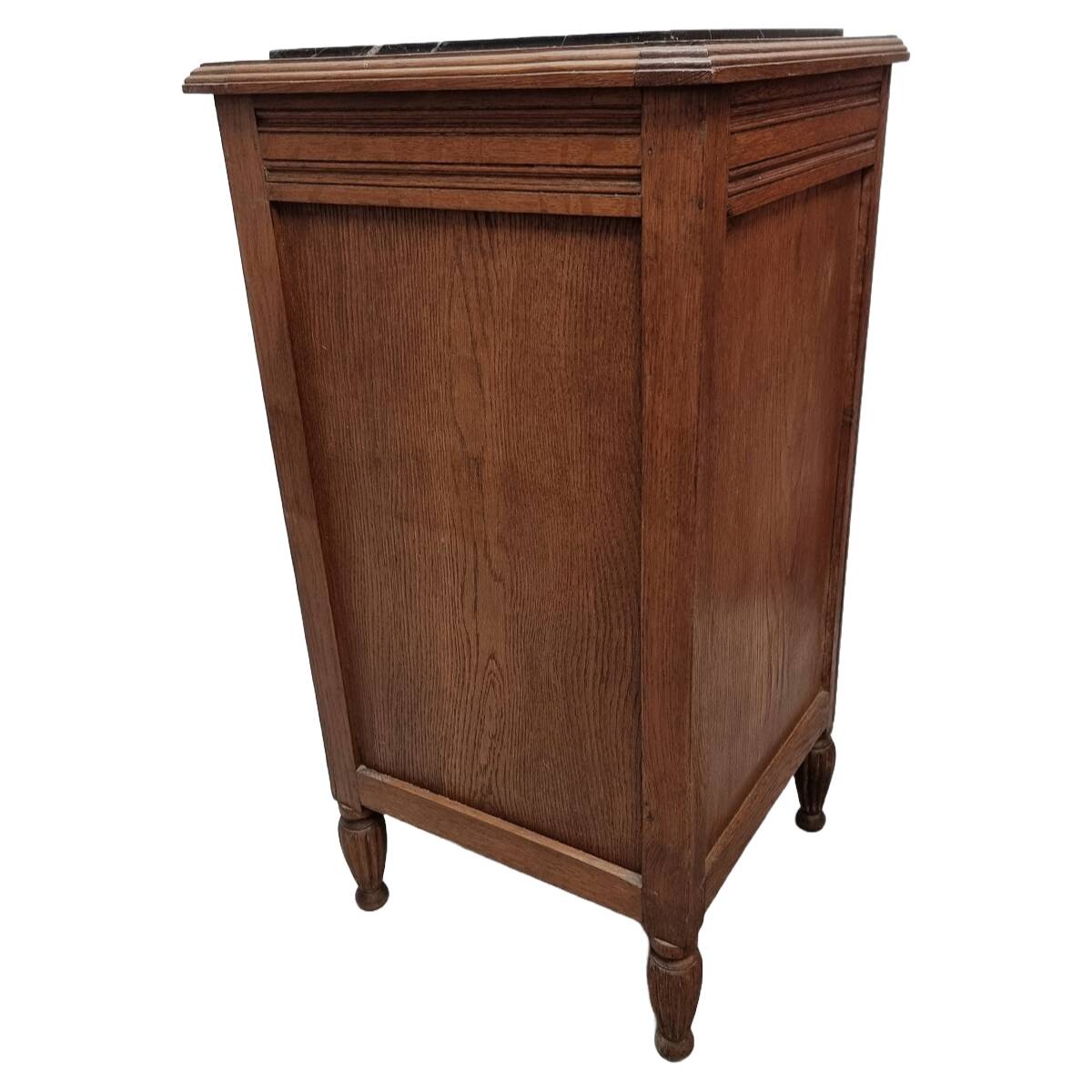 Table de chevet Art Déco en chêne avec plateau en marbre