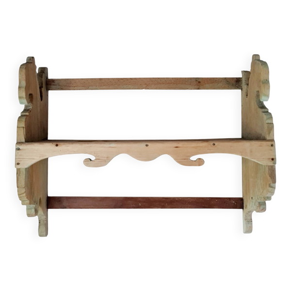 Etagère murale ancienne en bois brut - vert patiné