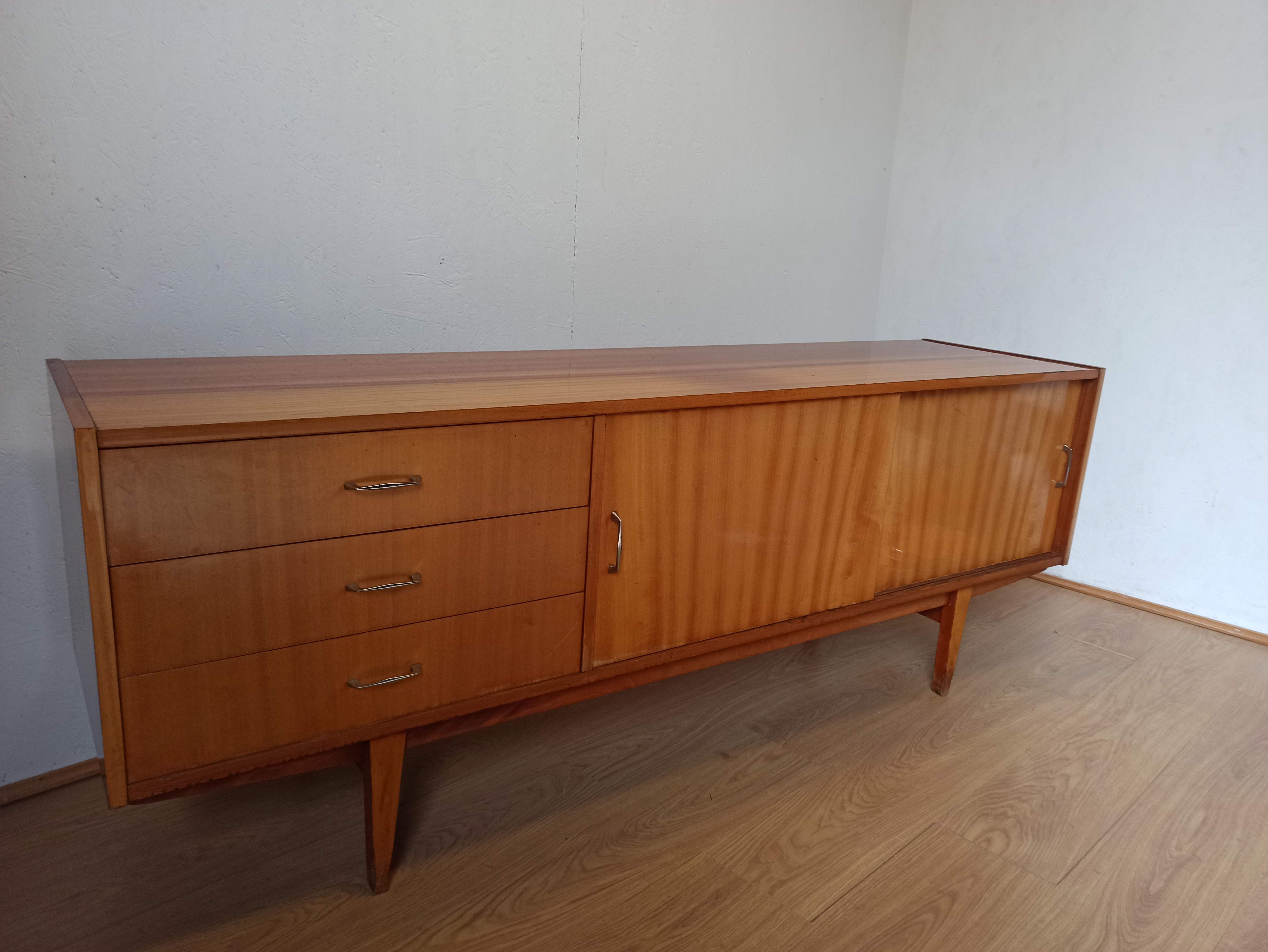 Enfilade des années 1970