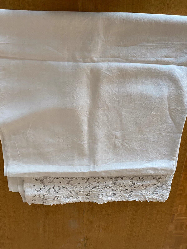 Old sheet very large dimension delicate hand embroidery (single panel)