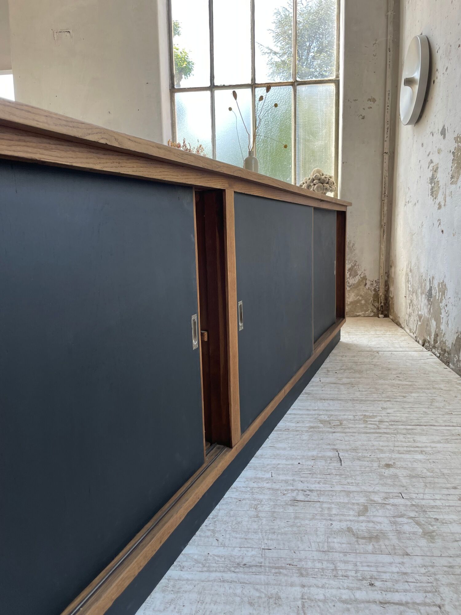 Two-sided counter sliding doors oak XXL 4m enfilade