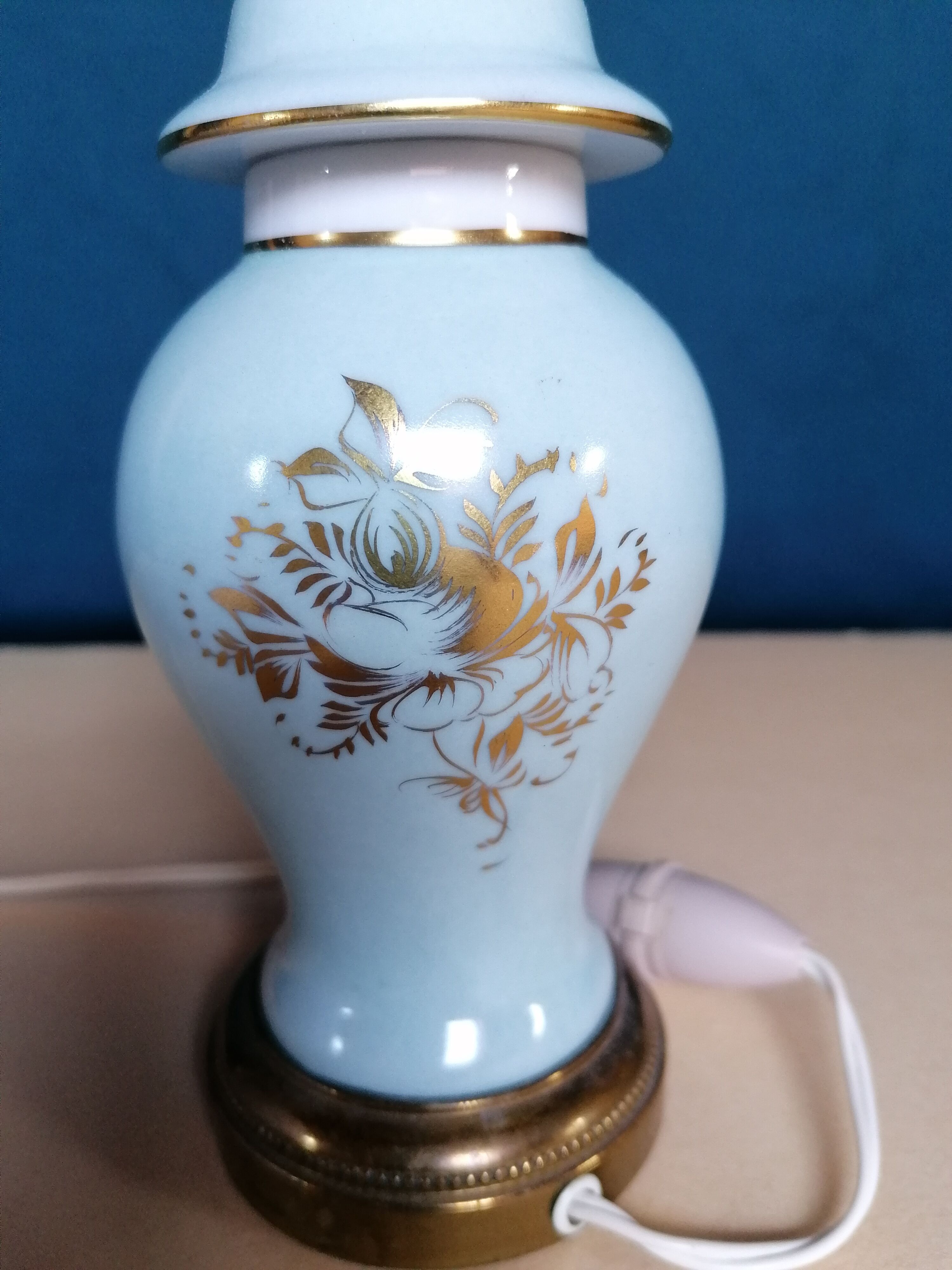 Porcelain table lamp year 40