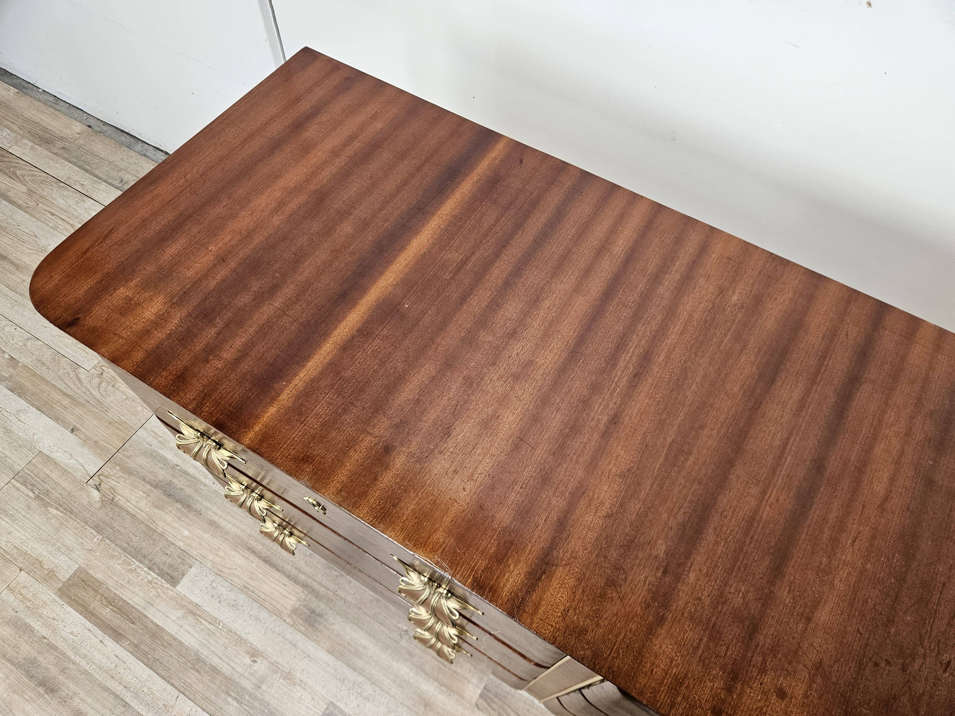 1950s Art Decò walnut burl and brass chest of drawers