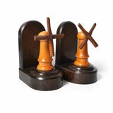 Wooden bookends mills