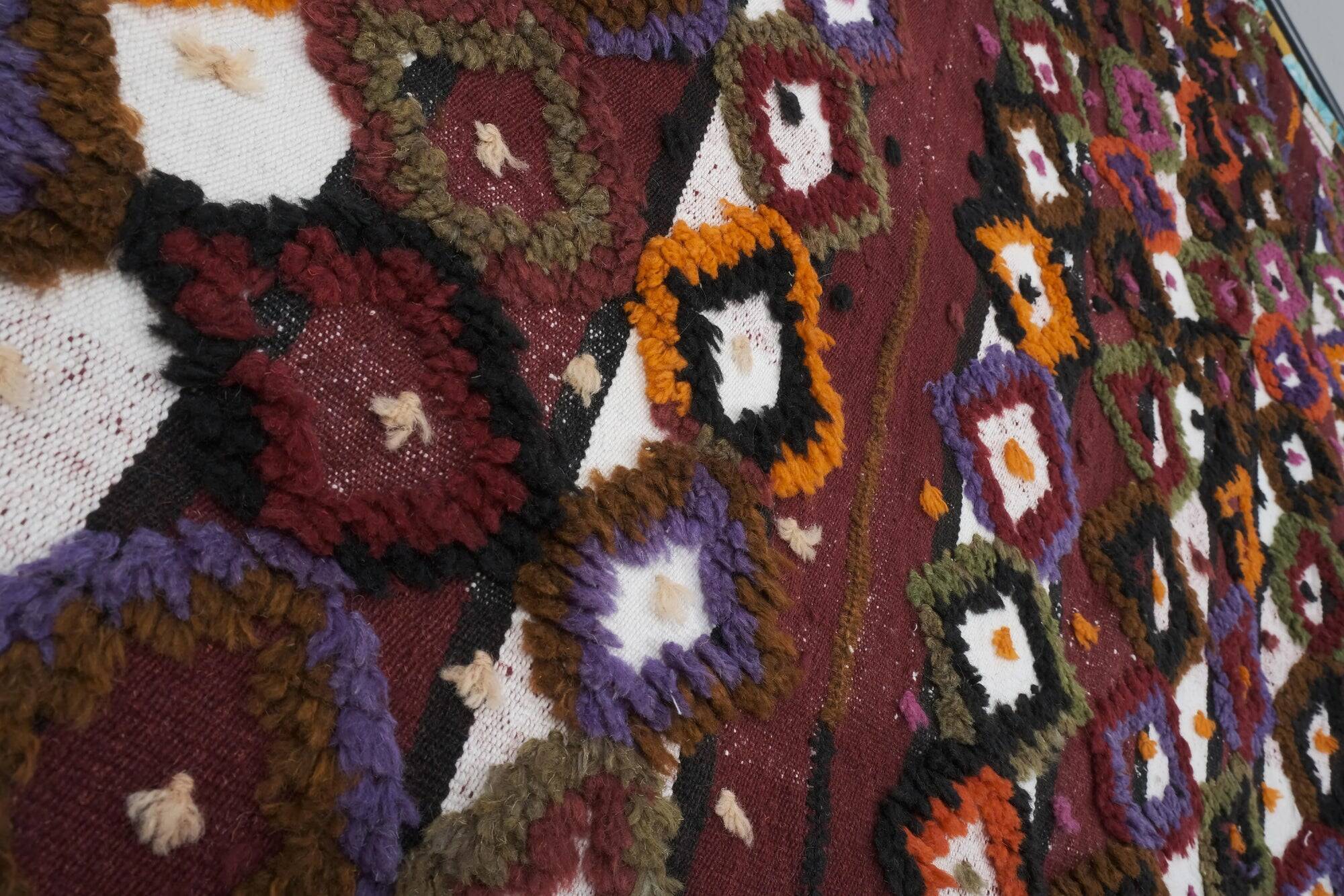Vintage Turkish kilim, handwoven, 167x215 cm.