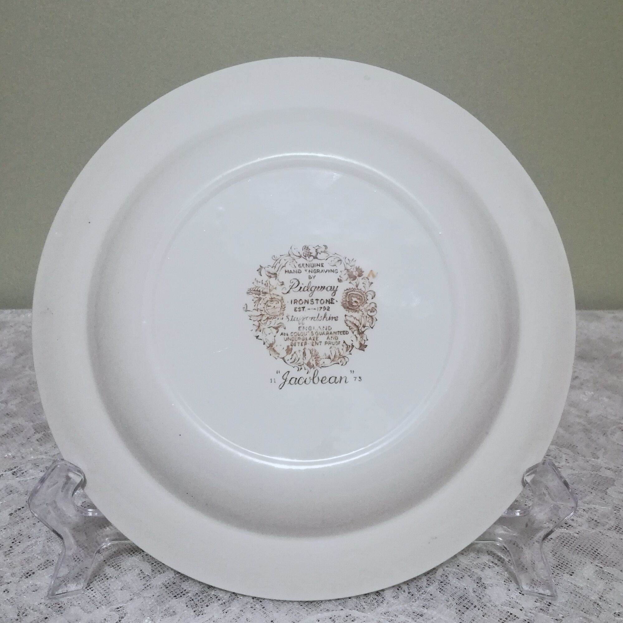 Hollow dish 22cm Ridgway Staffordshire pattern "Jacobean"