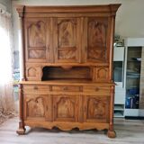 Buffet lorrain deux corps , bois de noyer 18e siècle